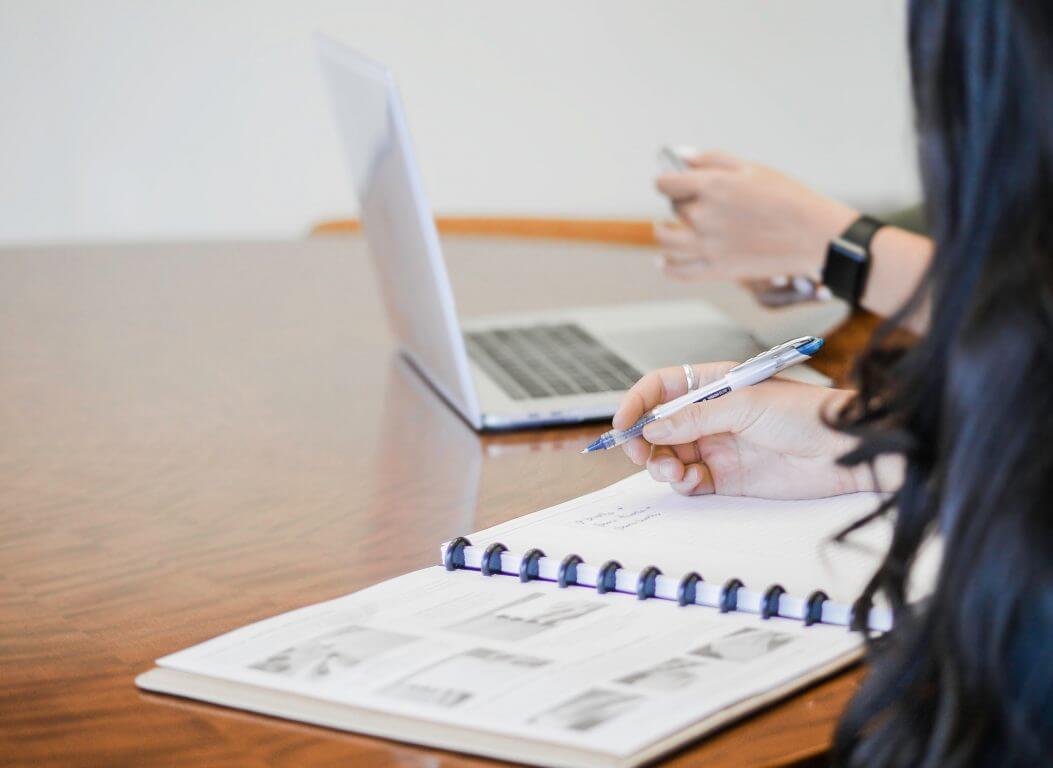 Cách viết CV Trợ giảng Tiếng Anh ấn tượng