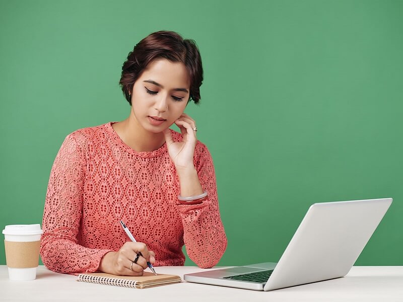 Màu sắc của bản CV xin việc quản lý chất lượng