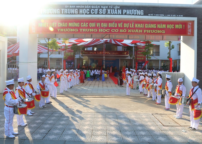 Học sinh trung học cơ sở