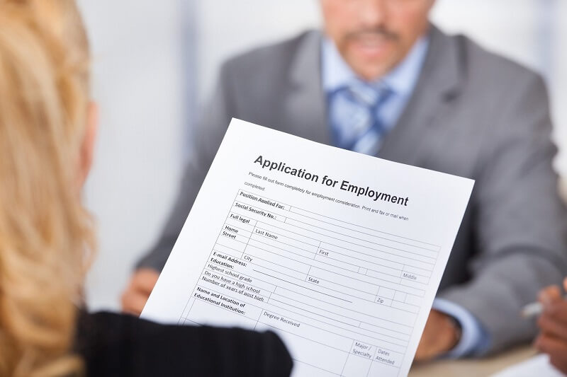 Cách viết CV lễ tân hợp thời cho người mới
