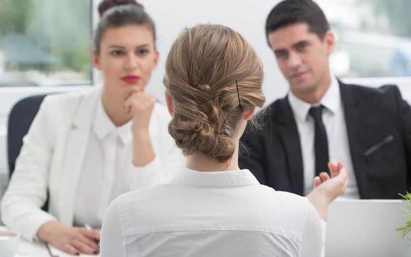 Viên chức trong giáo dục có quyền lợi và trách nhiệm ra sao? 