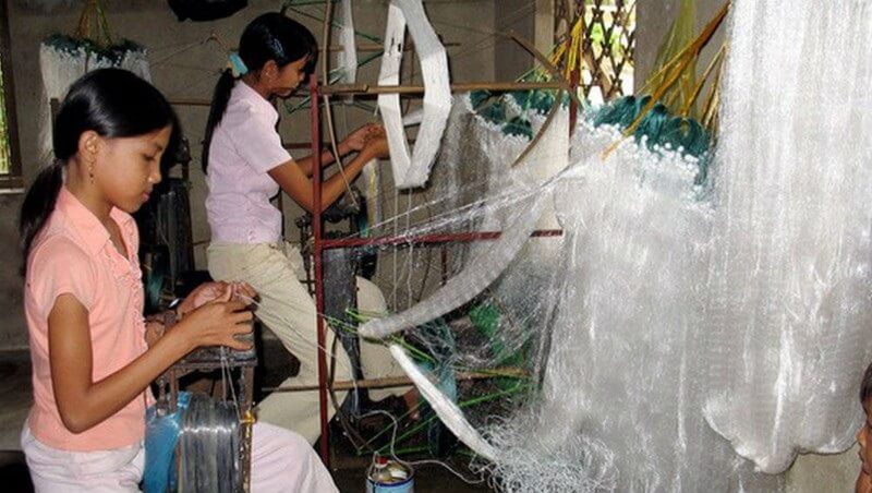 Lao động chưa đủ tuổi