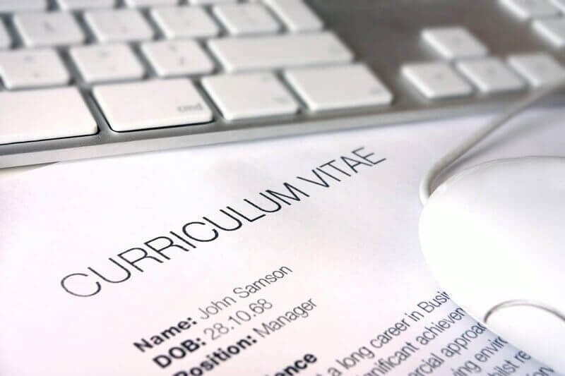 Khi tạo CV giám sát bán hàng bạn cần chú ý điều gì?
