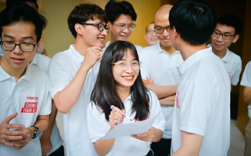 Đối với chương trình thực tập sinh tài năng