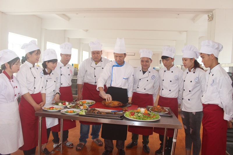 Trường trung cấp nghề nấu ăn