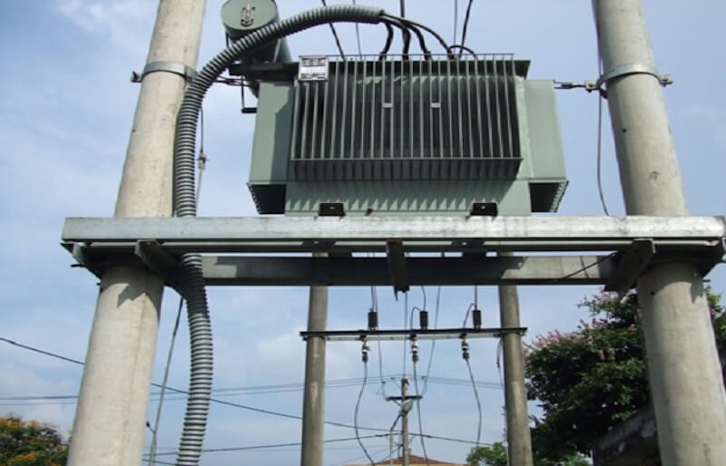 Không mua nhà nơi có nhiều dây điện