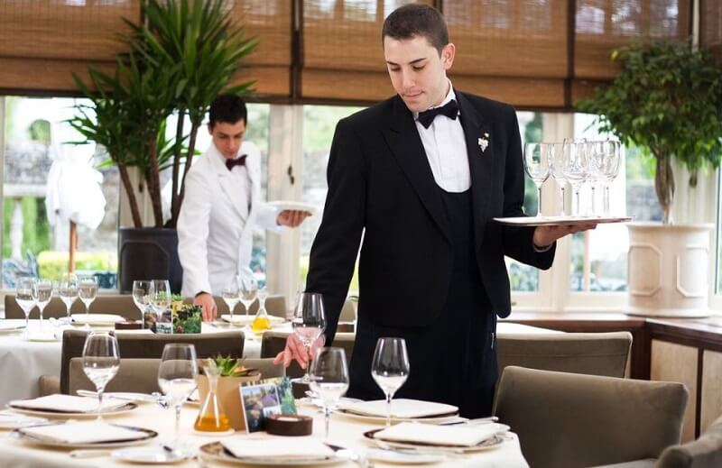 Những điều cần biết về đơn xin việc làm phục vụ