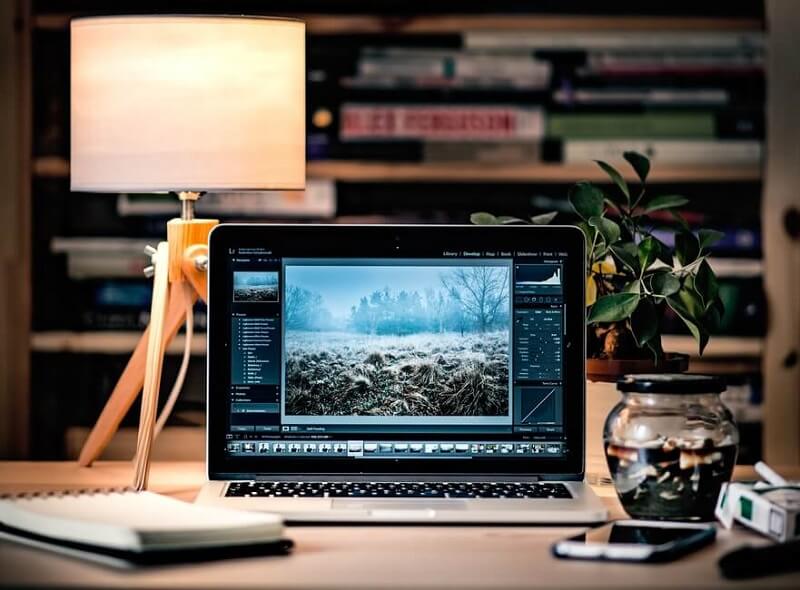 Viết CV biên tập viên sao cho ấn tượng?