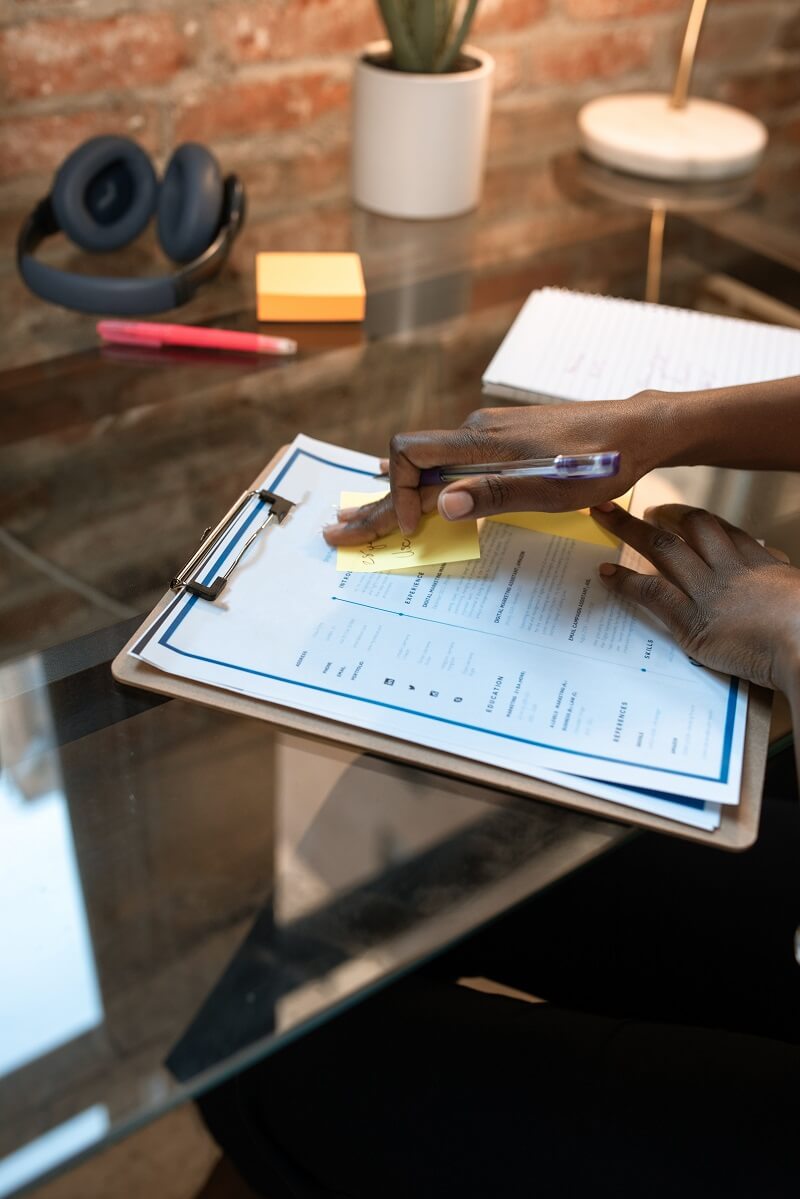 Giải đáp thắc mắc cho ứng viên: “Kết thúc CV nên viết gì?”