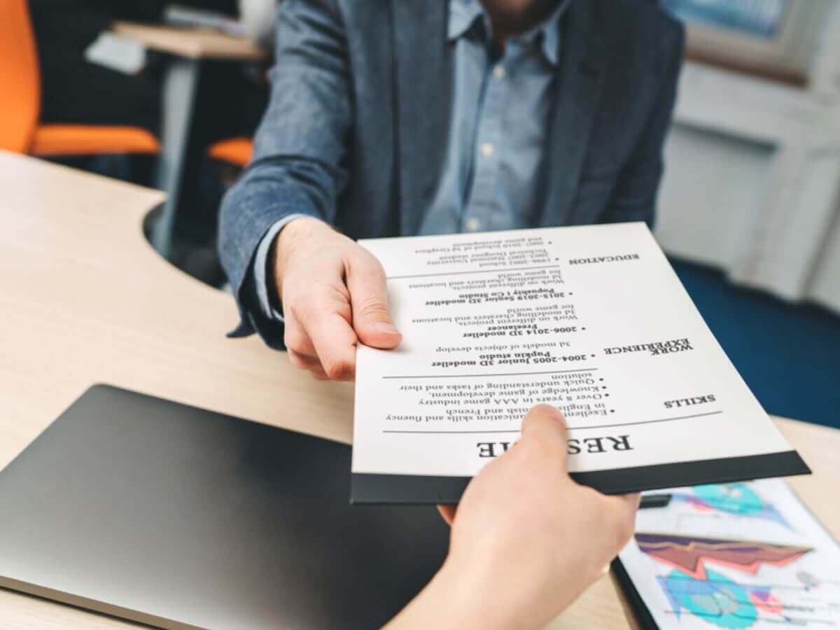 Nằm lòng bí kíp làm sơ yếu lý lịch viên chức hot nhất