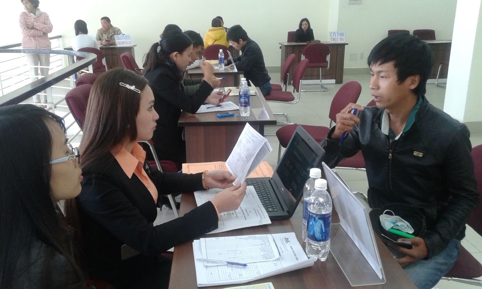 Trung tâm giới thiệu việc làm là gì? Vai trò của TTGT việc làm