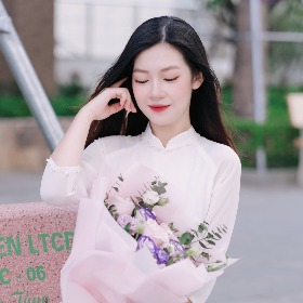 Hà Khánh Linh