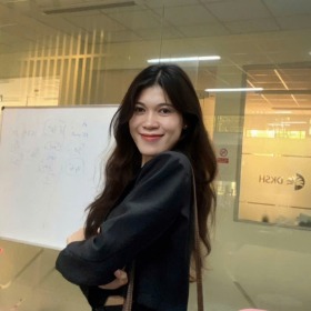 TỪ NỮ THÙY DƯƠNG