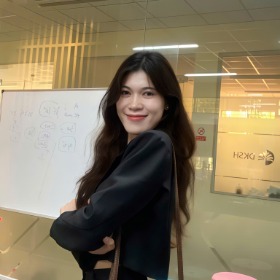 TỪ NỮ THÙY DƯƠNG