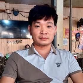 Phạm  Văn Sùng