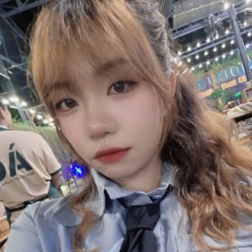 黄氏英书HUỲNH THỊ ANH THƯ