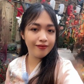 응우옌투튀 (NGUYEN THU THUY)